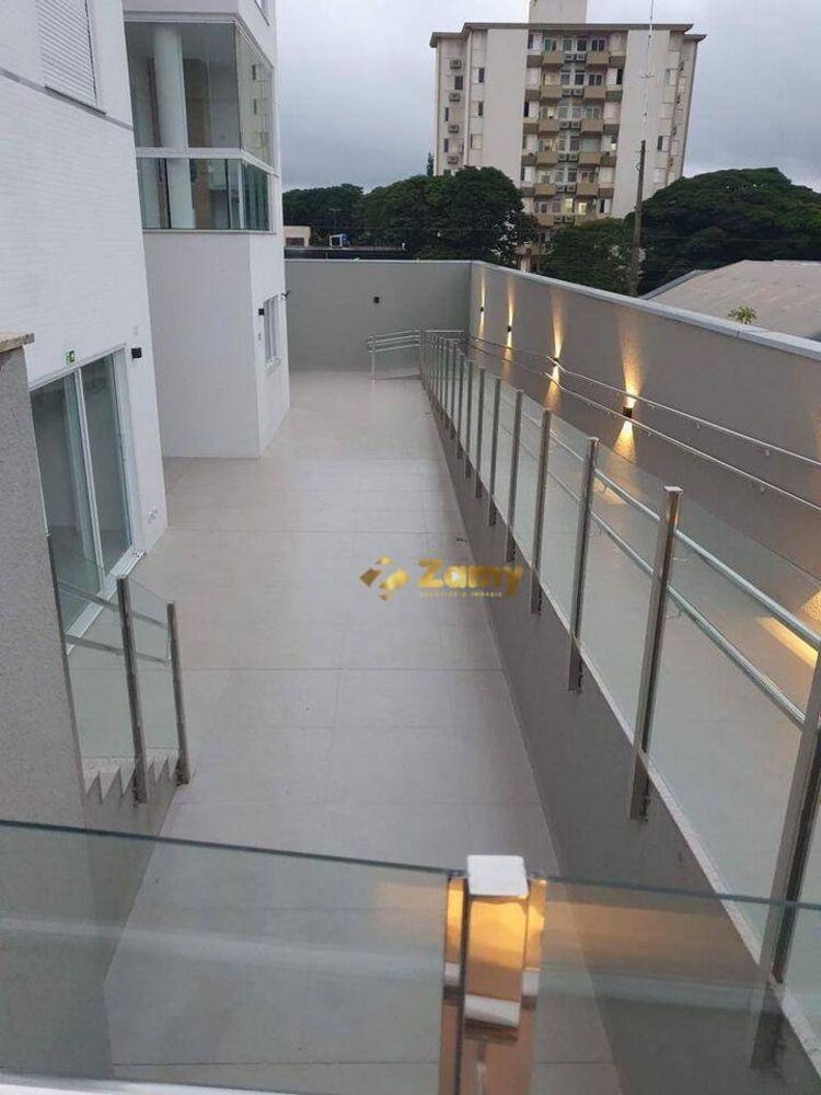 Apartamento à venda com 3 quartos, 96m² - Foto 4