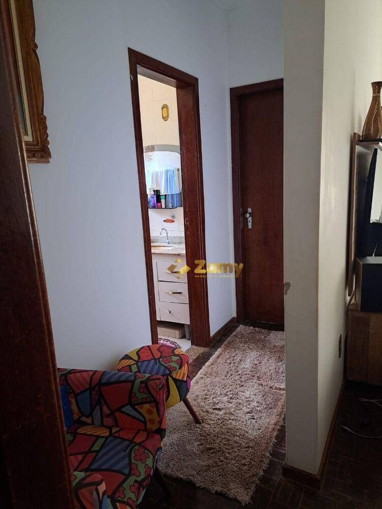 Sobrado à venda com 4 quartos, 349m² - Foto 8