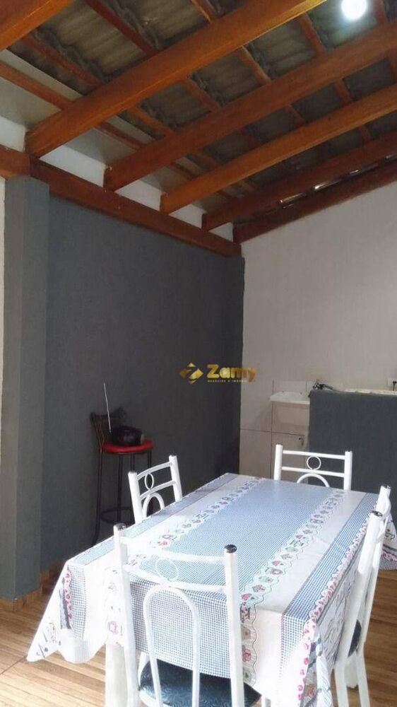 Casa à venda com 3 quartos, 100m² - Foto 3