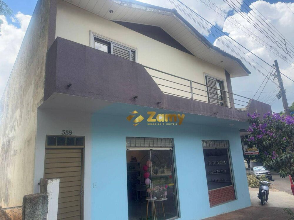 Sobrado à venda com 3 quartos, 212m² - Foto 3