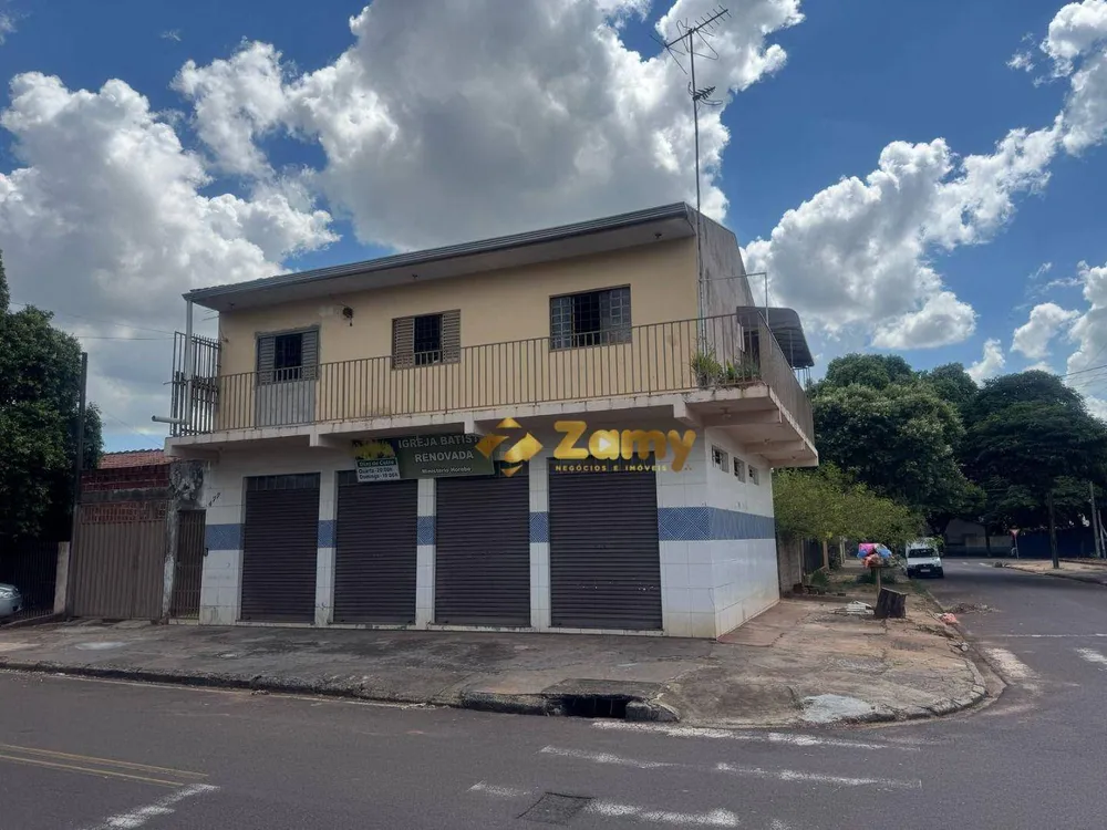 Sobrado, 3 quartos, 200 m² - Foto 1