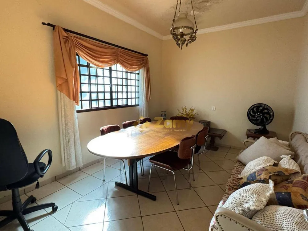 Casa, 3 quartos, 257 m² - Foto 11