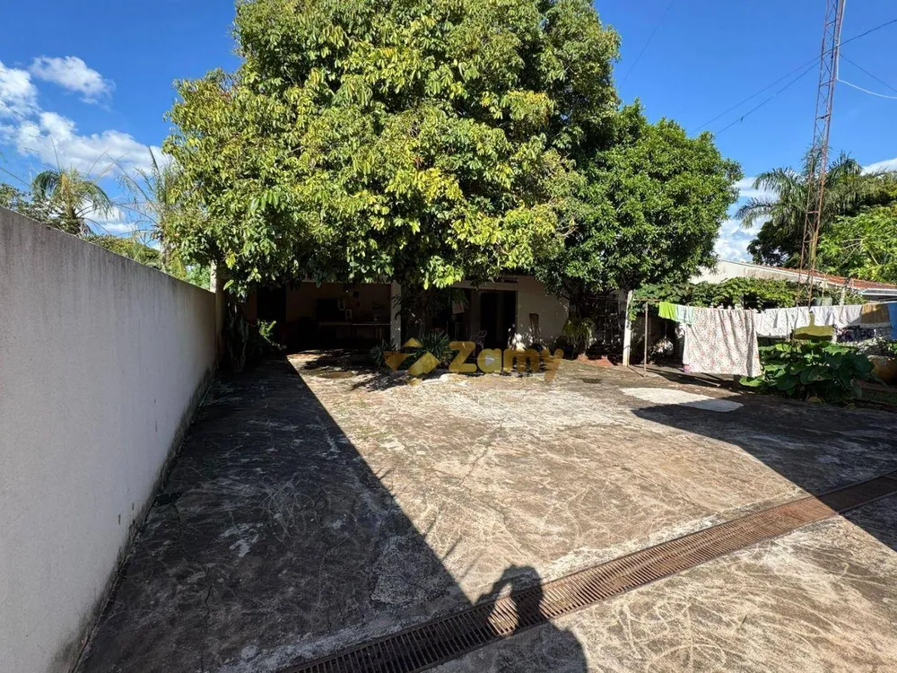 Casa, 3 quartos, 257 m² - Foto 1