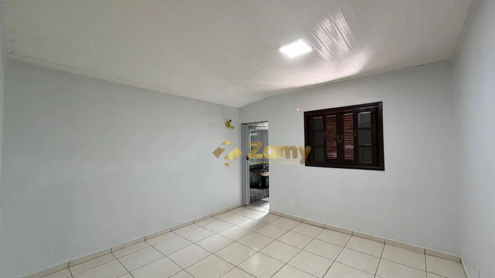 Casa, 3 quartos, 132 m² - Foto 2