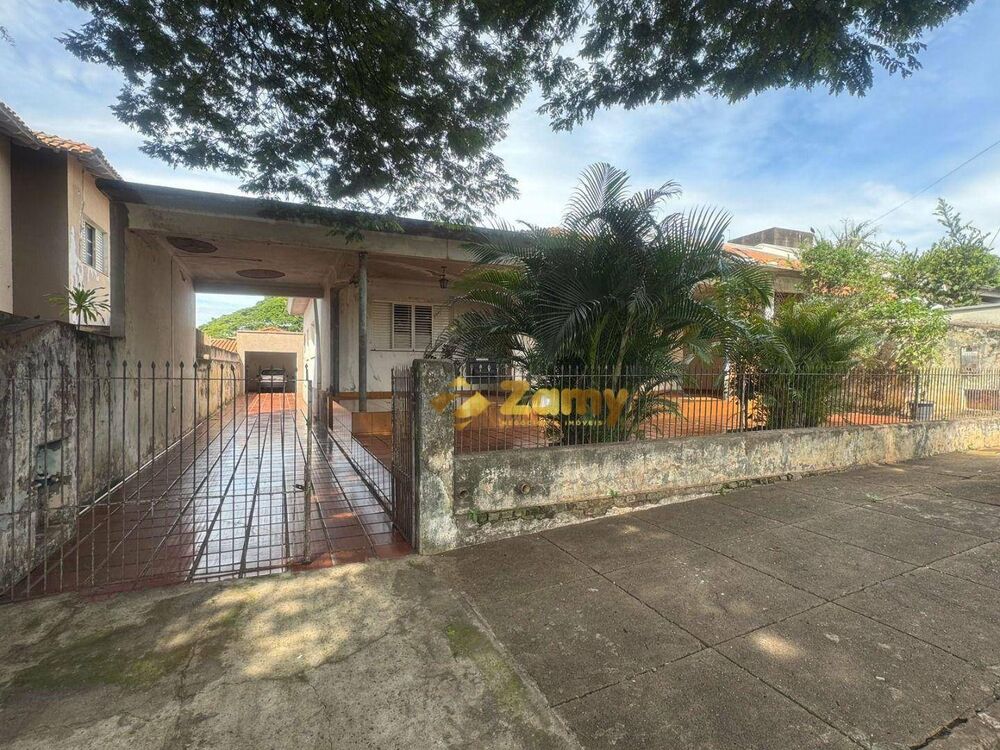 Casa, 4 quartos, 245 m² - Foto 1