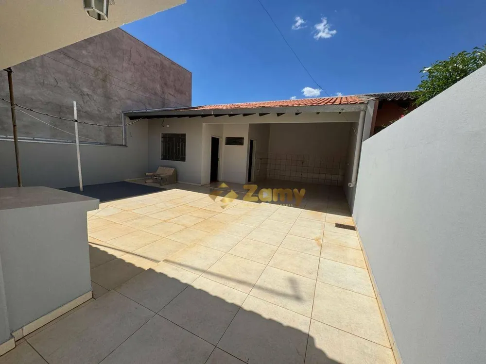 Casa, 3 quartos, 156 m² - Foto 2