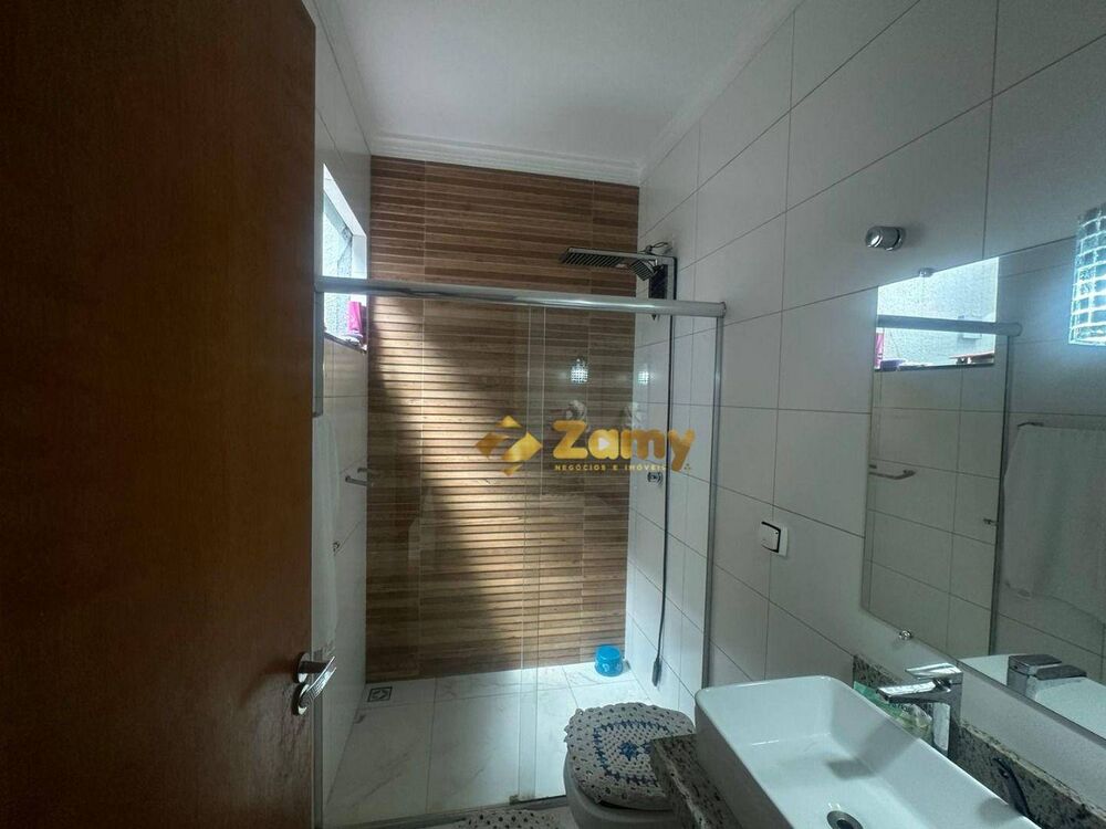 Casa à venda com 2 quartos, 100m² - Foto 3