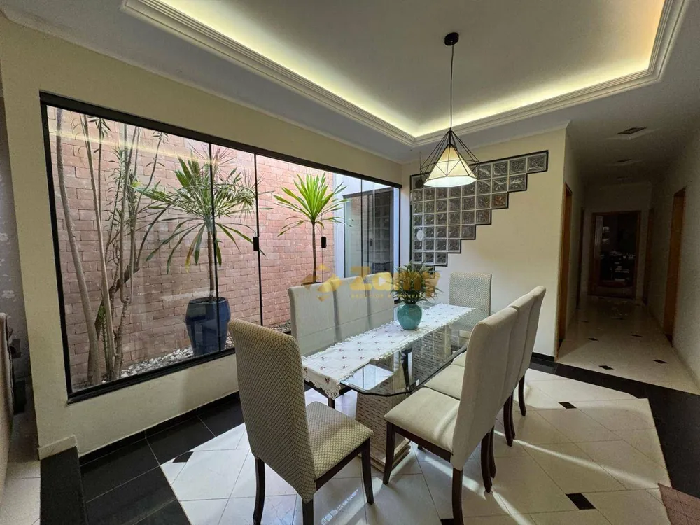 Casa, 3 quartos, 260 m² - Foto 11
