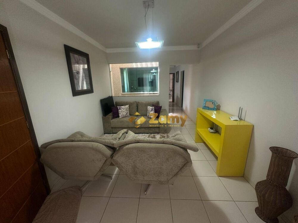 Casa, 3 quartos, 220 m² - Foto 1