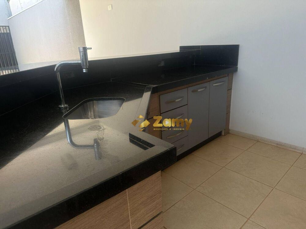 Casa, 3 quartos, 220 m² - Foto 4