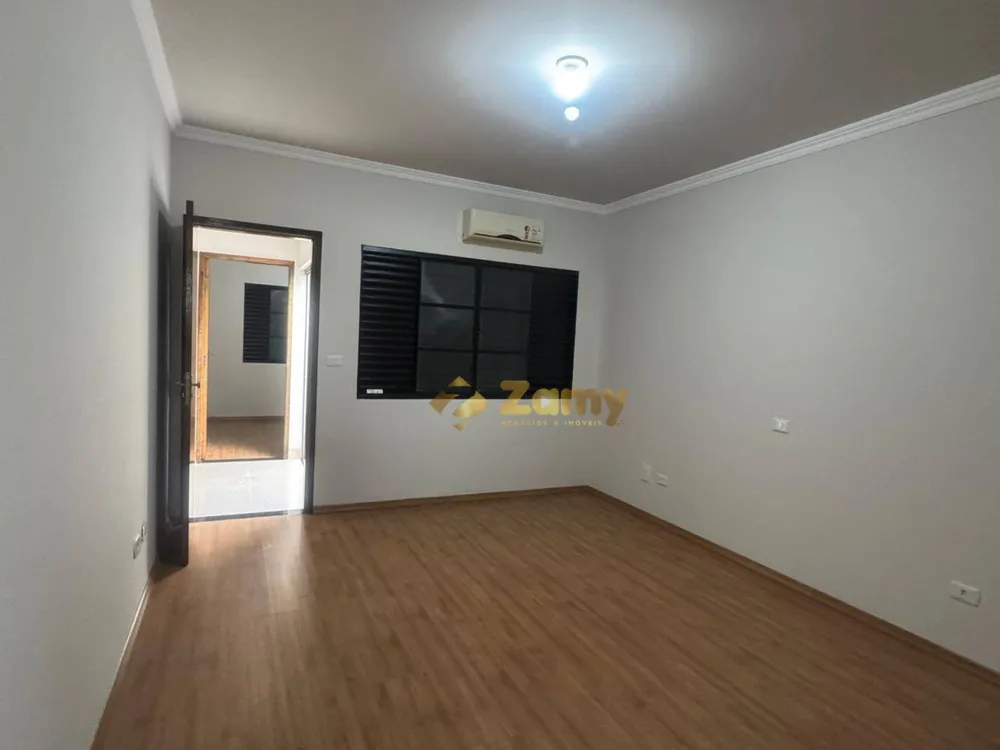 Casa, 3 quartos, 232 m² - Foto 10