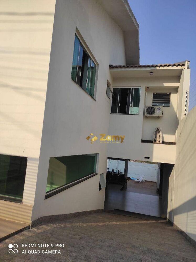 Sobrado, 3 quartos, 270 m² - Foto 2
