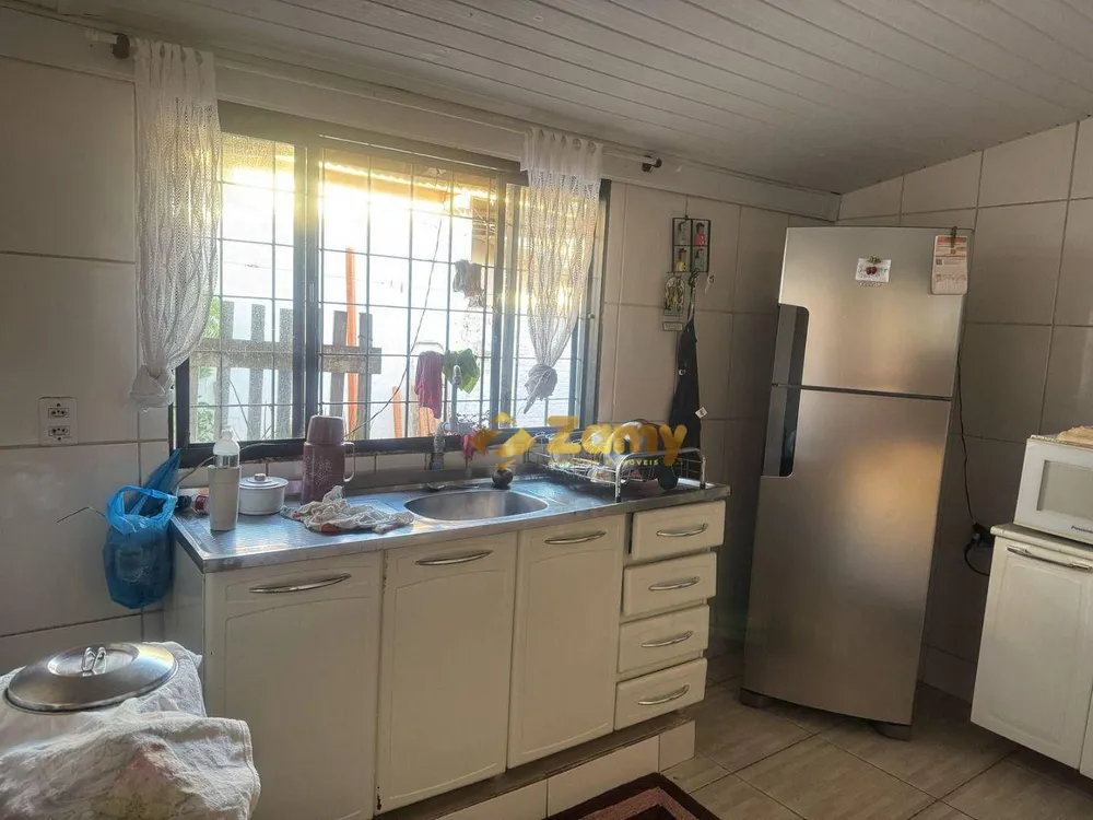 Casa, 3 quartos, 206 m² - Foto 4