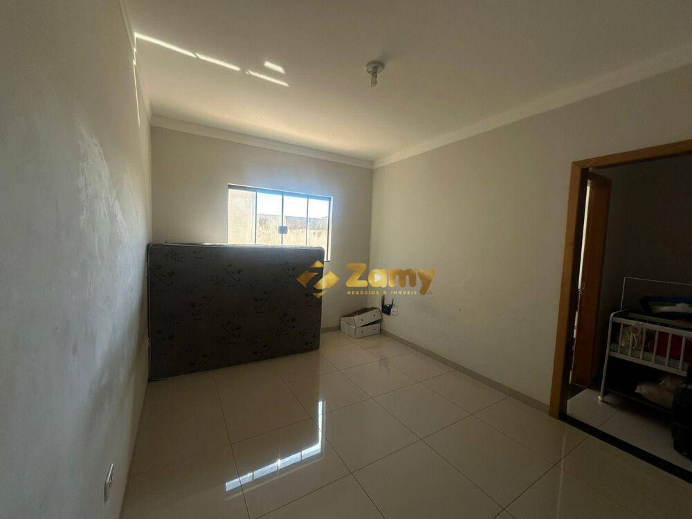 Casa à venda com 3 quartos, 86m² - Foto 2