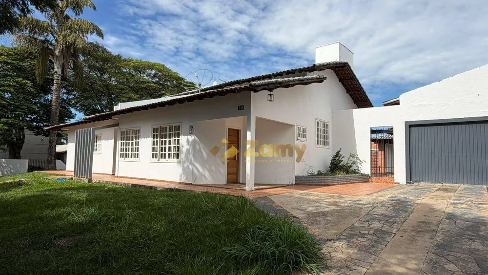 Casa, 3 quartos, 266 m² - Foto 1
