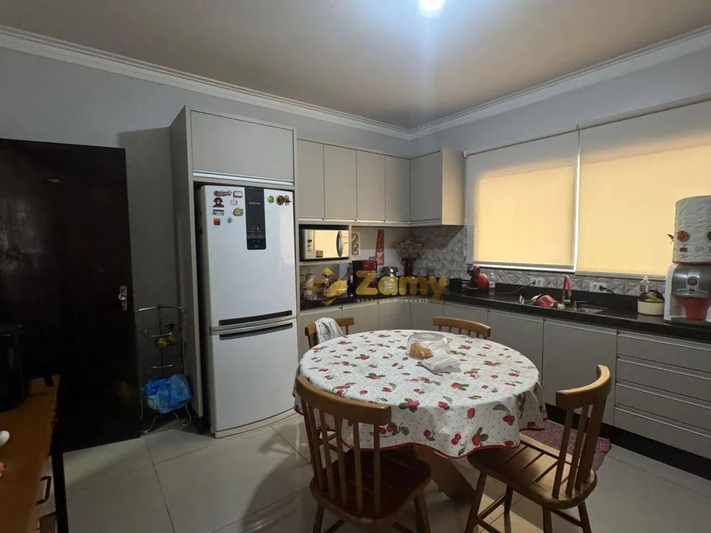 Casa, 3 quartos, 255 m² - Foto 9