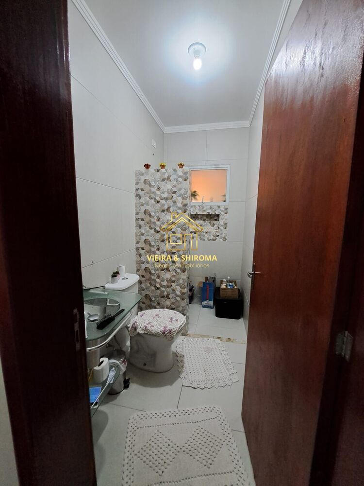 Casa, 4 quartos, 162 m² - Foto 1