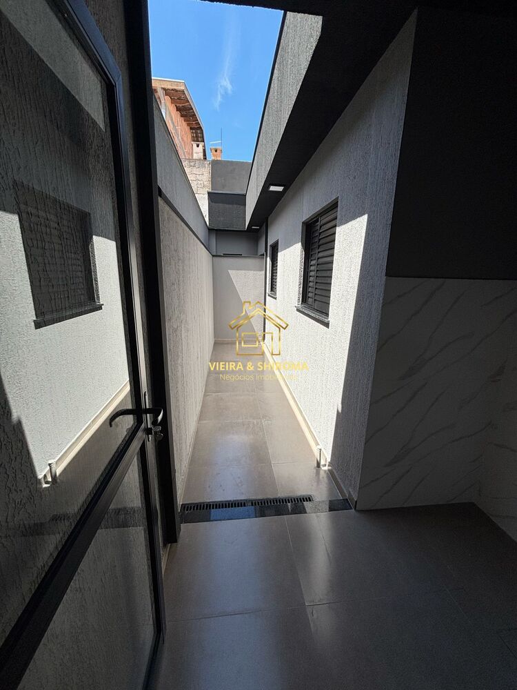 Casa à venda com 3 quartos, 85m² - Foto 2