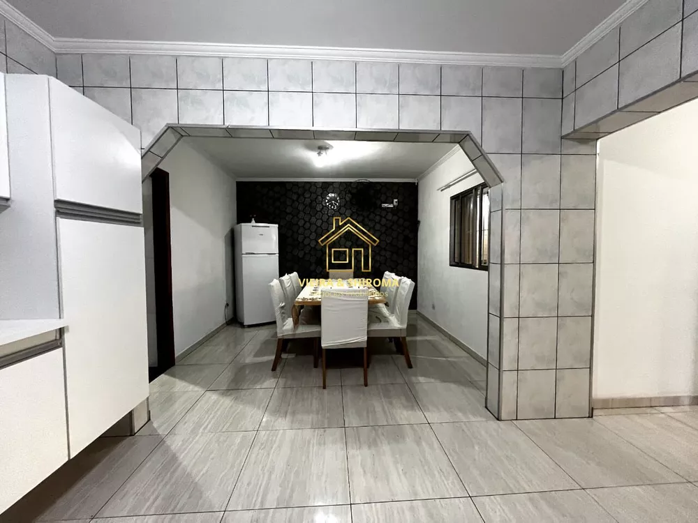Casa, 4 quartos, 205 m² - Foto 2