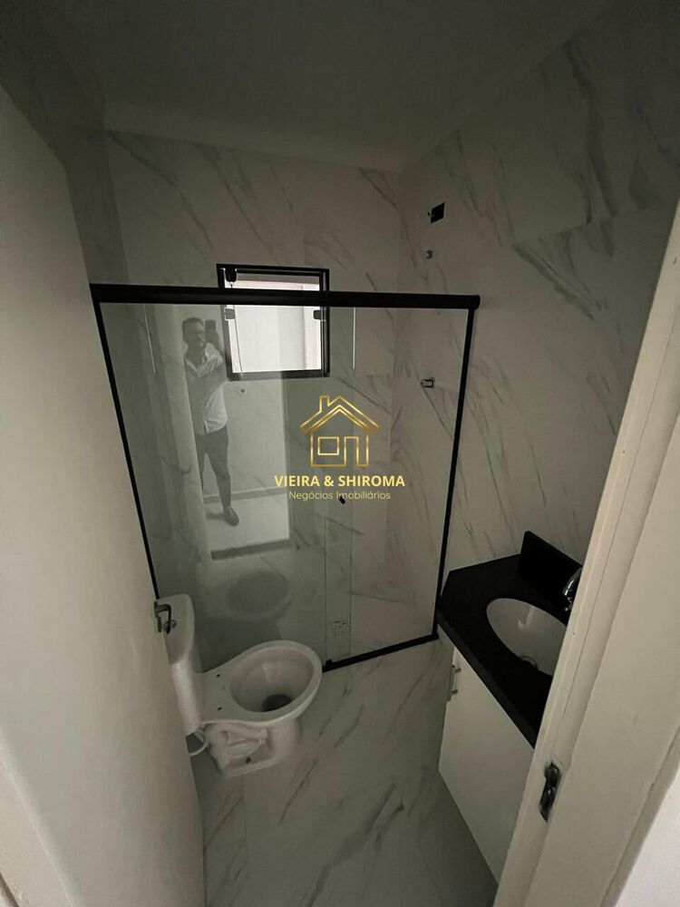 Casa à venda com 3 quartos, 141m² - Foto 2