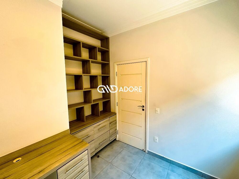 Casa de Condomínio à venda e aluguel com 4 quartos, 882m² - Foto 2