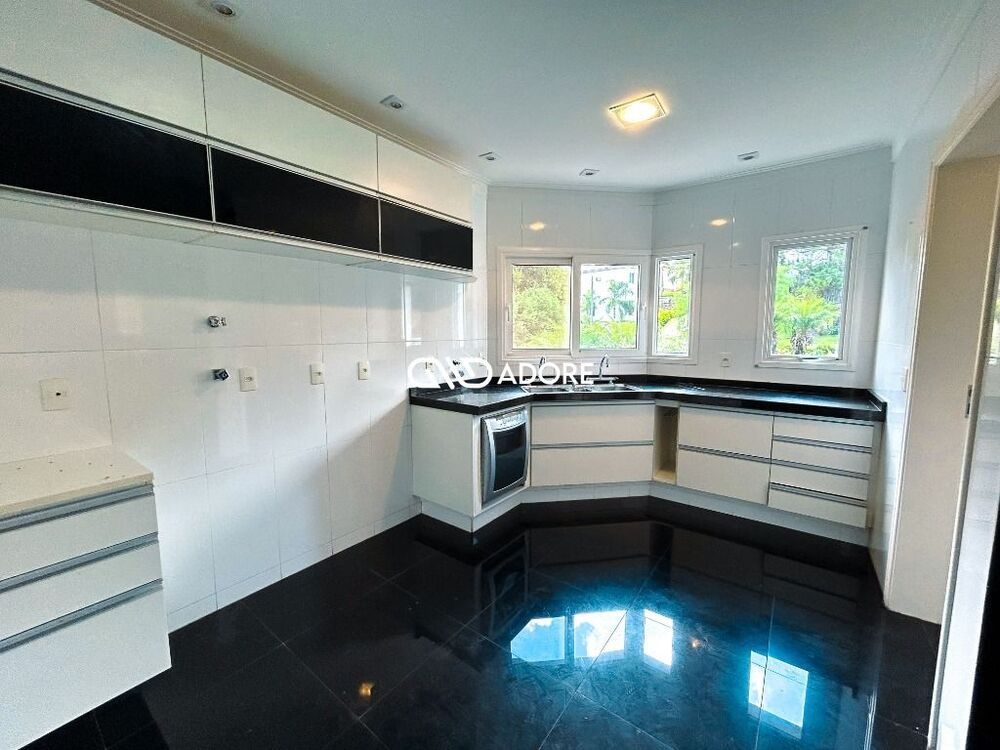 Casa de Condomínio à venda e aluguel com 4 quartos, 882m² - Foto 1