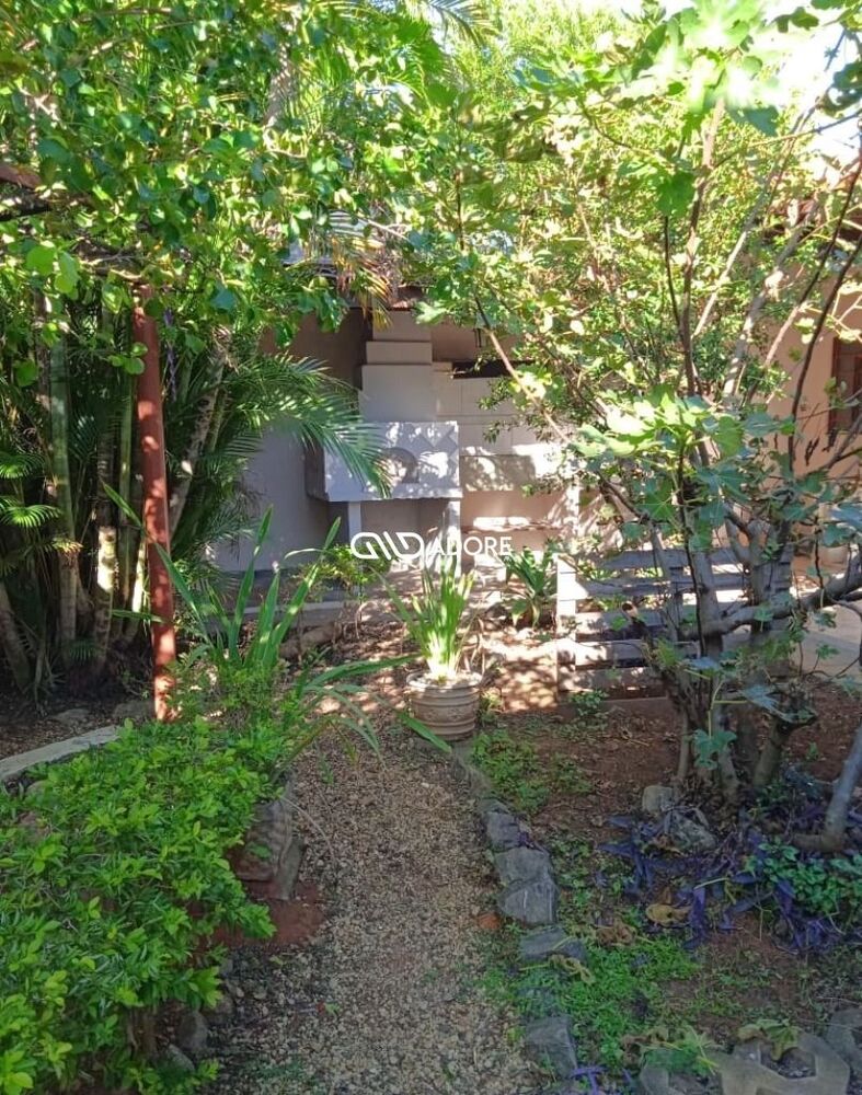 Casa de Condomínio para alugar com 4 quartos, 258m² - Foto 29