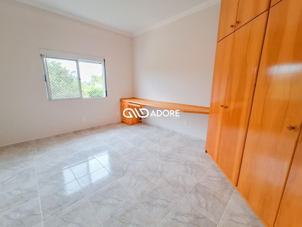 Casa de Condomínio para alugar com 4 quartos, 316m² - Foto 8