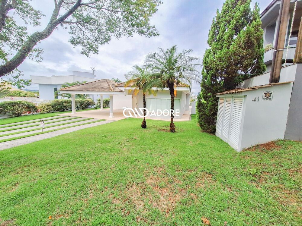 Casa de Condomínio para alugar com 4 quartos, 316m² - Foto 16