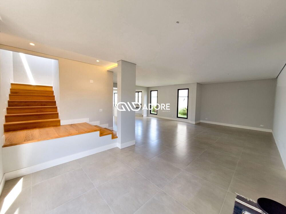 Casa de Condomínio à venda com 4 quartos, 337m² - Foto 5