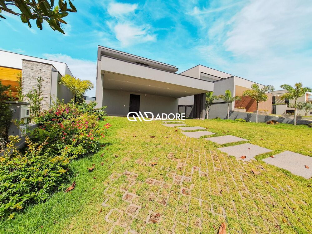 Casa de Condomínio à venda com 4 quartos, 337m² - Foto 2