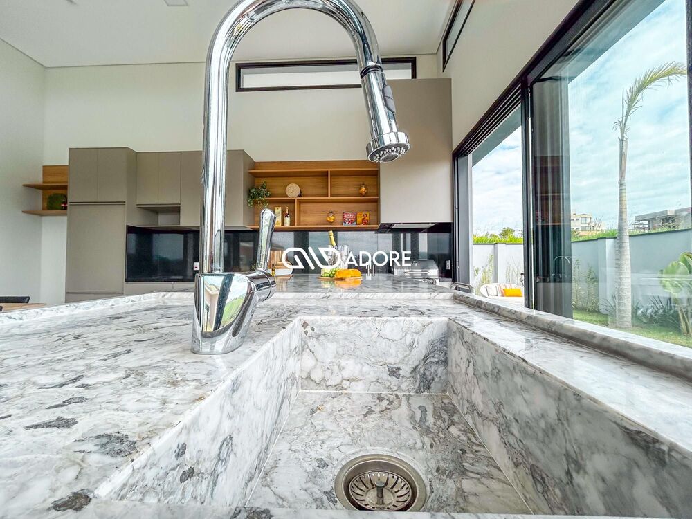 Casa de Condomínio à venda com 4 quartos, 354m² - Foto 9