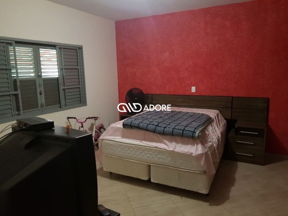 Sítio, 4 quartos, 2400 m² - Foto 2