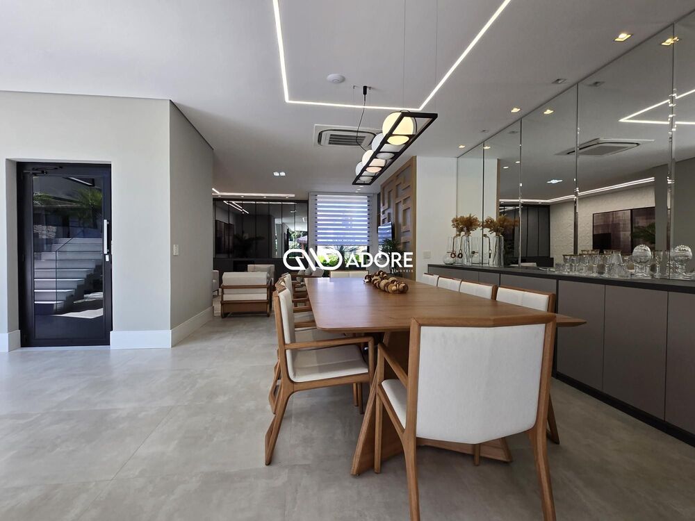 Casa de Condomínio à venda com 7 quartos, 1044m² - Foto 6
