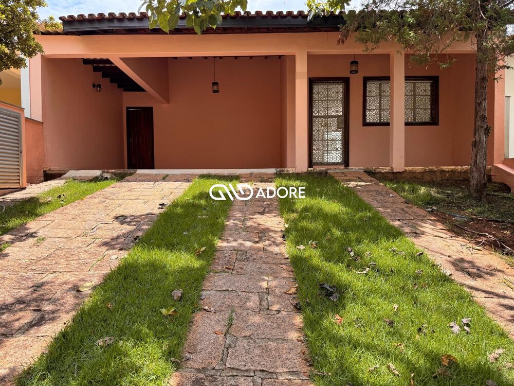 Casa de Condomínio para alugar com 3 quartos, 207m² - Foto 1