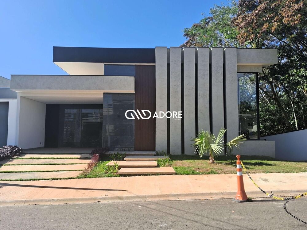 Casa de Condomínio à venda com 3 quartos, 190m² - Foto 1