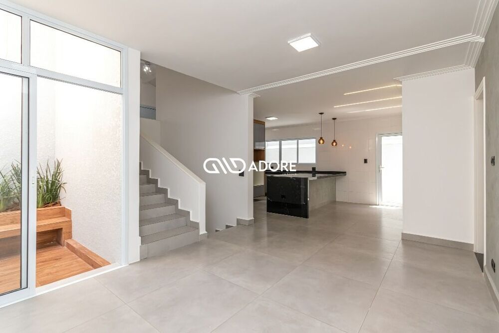Casa de Condomínio à venda com 3 quartos, 246m² - Foto 2