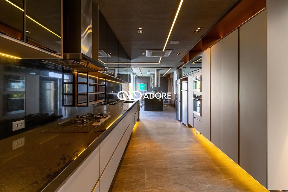 Casa de Condomínio à venda com 4 quartos, 600m² - Foto 8