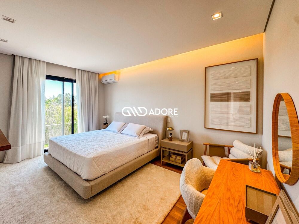 Casa de Condomínio à venda com 3 quartos, 255m² - Foto 4