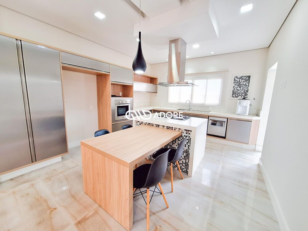 Casa de Condomínio à venda e aluguel com 4 quartos, 305m² - Foto 17