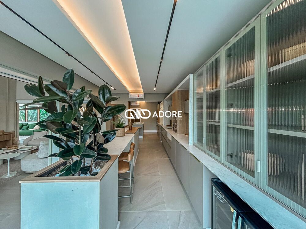 Apartamento à venda com 3 quartos, 225m² - Foto 13