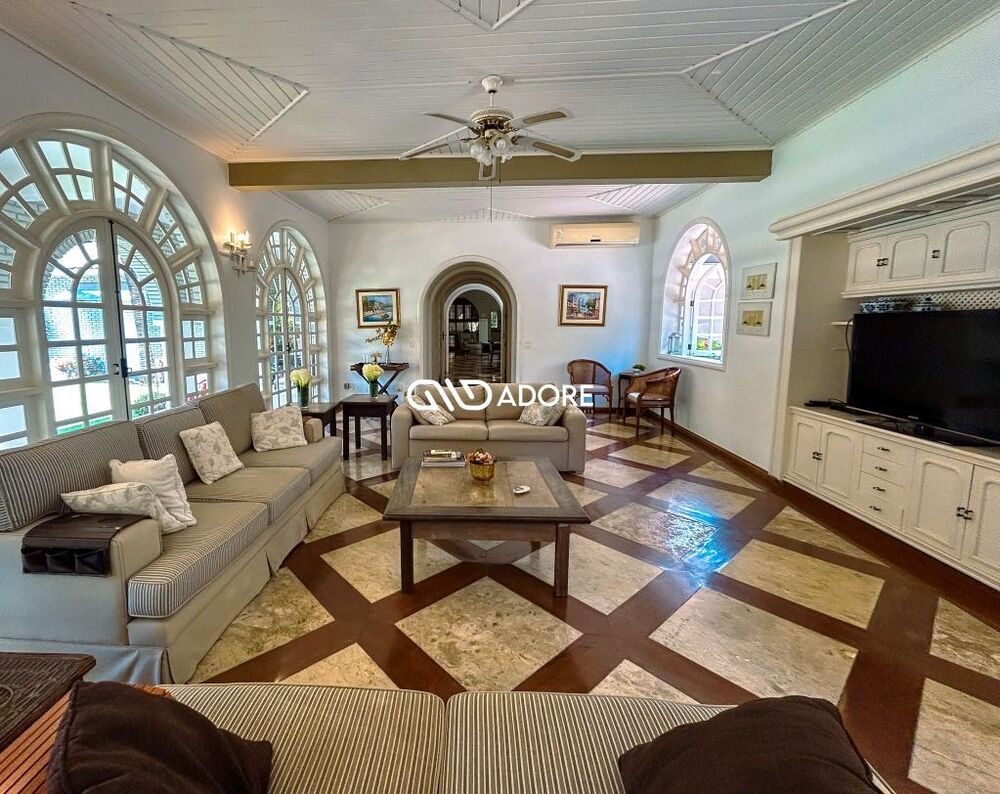 Casa de Condomínio à venda com 5 quartos, 805m² - Foto 1