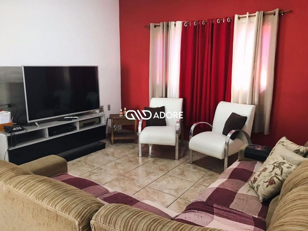 Chácara, 3 quartos, 2238 m² - Foto 10