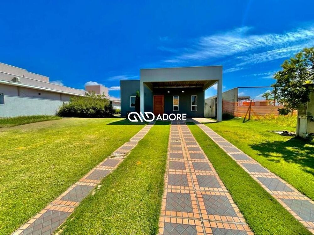Casa de Condomínio à venda com 4 quartos, 293m² - Foto 1