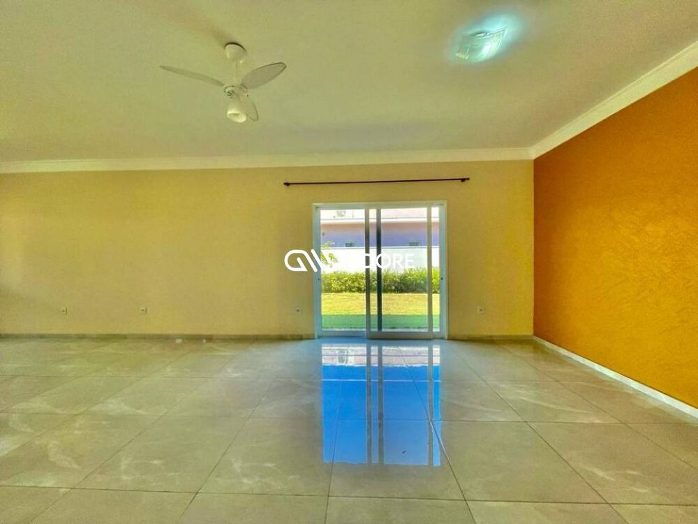 Casa de Condomínio à venda com 4 quartos, 293m² - Foto 4