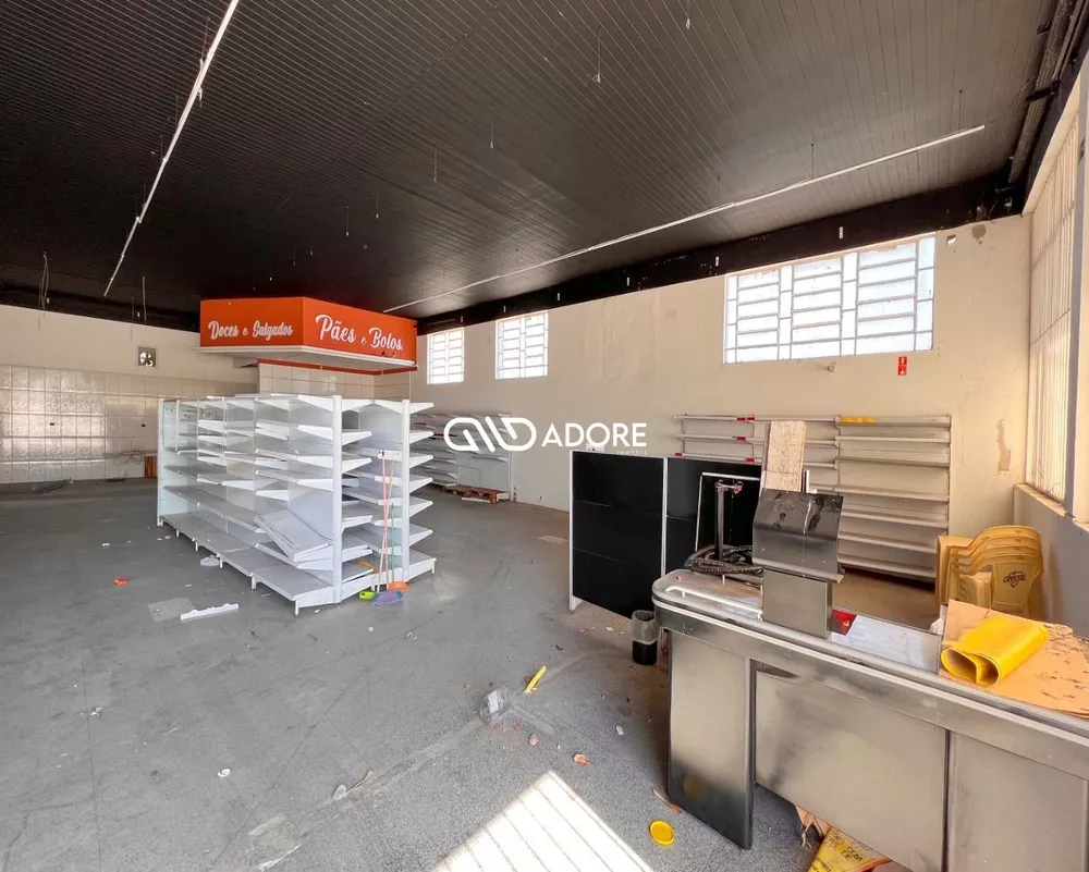 Loja-Salão, 1200 m² - Foto 1