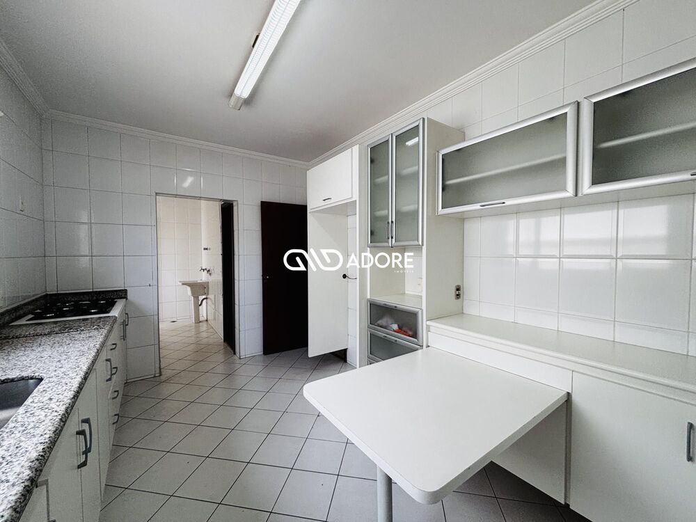 Casa de Condomínio à venda com 4 quartos, 230m² - Foto 13