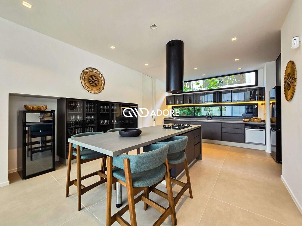 Casa de Condomínio à venda com 8 quartos, 649m² - Foto 15