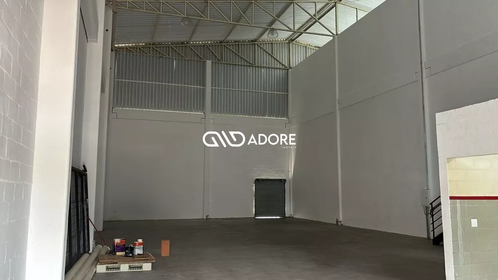 Depósito-Galpão, 300 m² - Foto 1