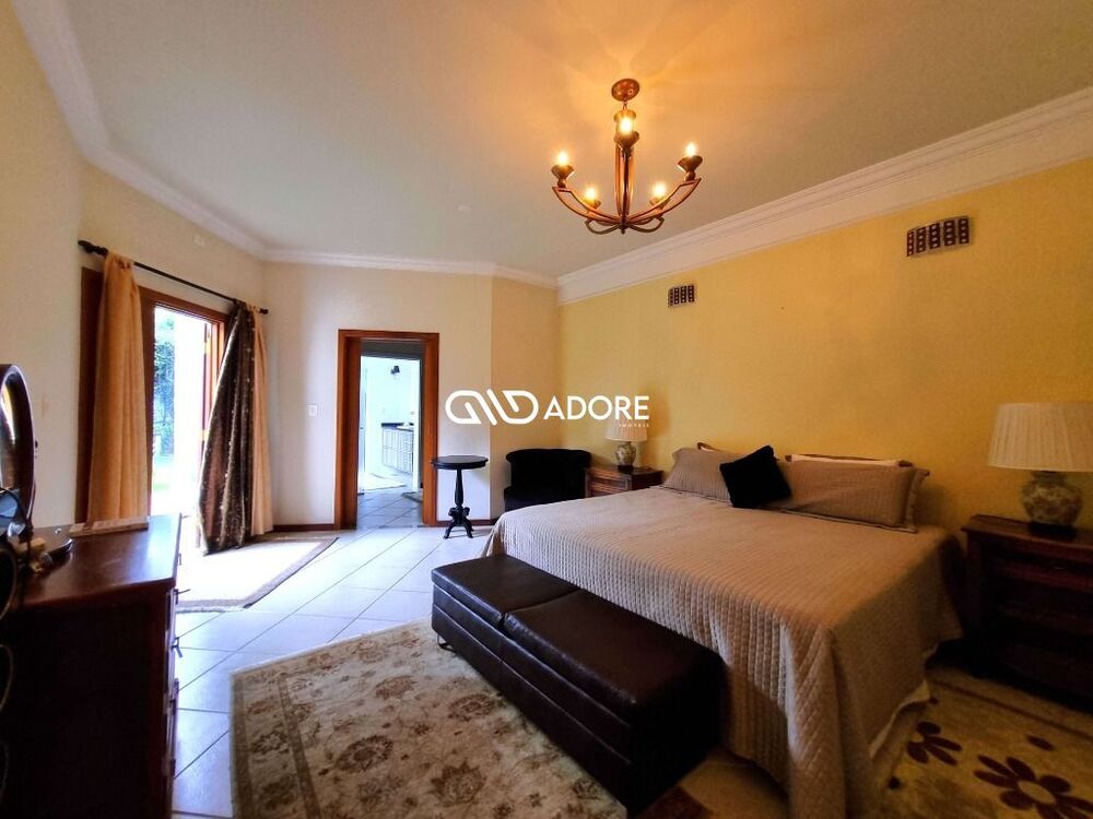 Casa de Condomínio para alugar com 4 quartos, 352m² - Foto 30